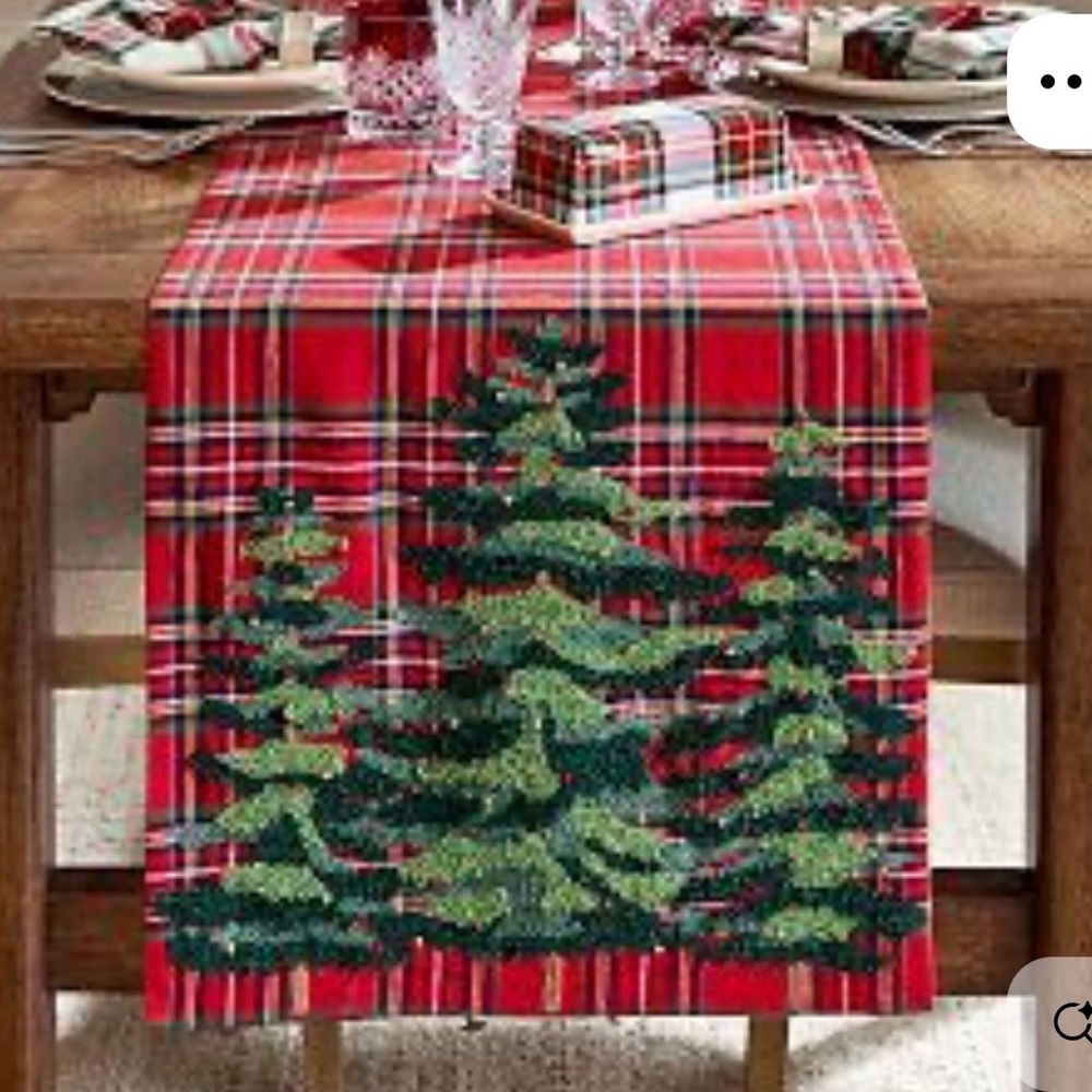 🌲Pottery Barn🌲Elliot Plaid Embroidered Cotton Table Runner